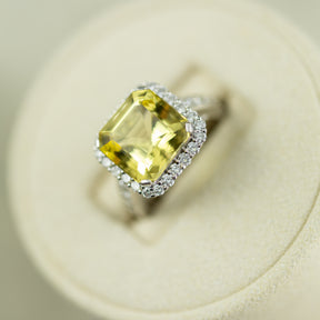 Pre - Loved 6.80ct Heliodor Gem Halo Ring with 1.27ct Diamond Halo at RR Jewellers Yarm UK