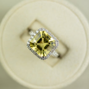 Pre - Loved 6.80ct Heliodor Gem Halo Ring with 1.27ct Diamond Halo at RR Jewellers Yarm UK